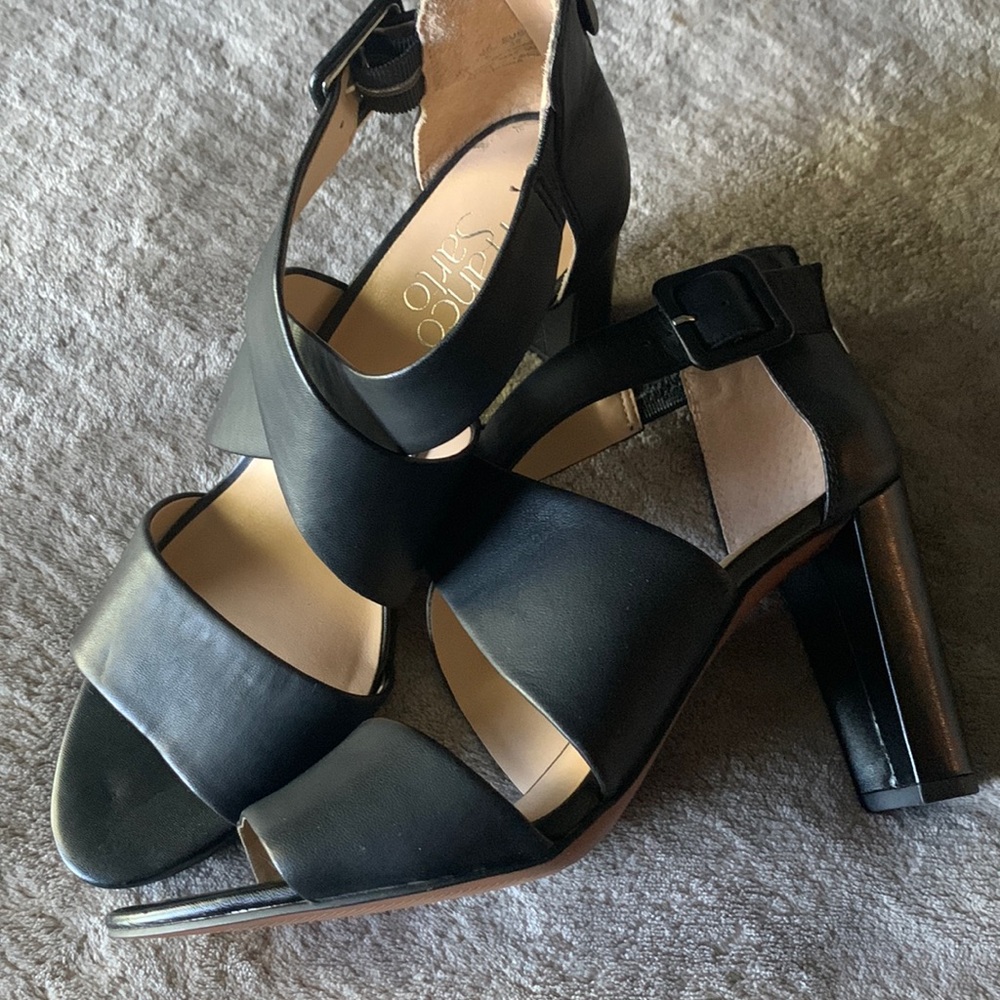 NWOT Franco Sarto Women’s Black Strap heel Size 8